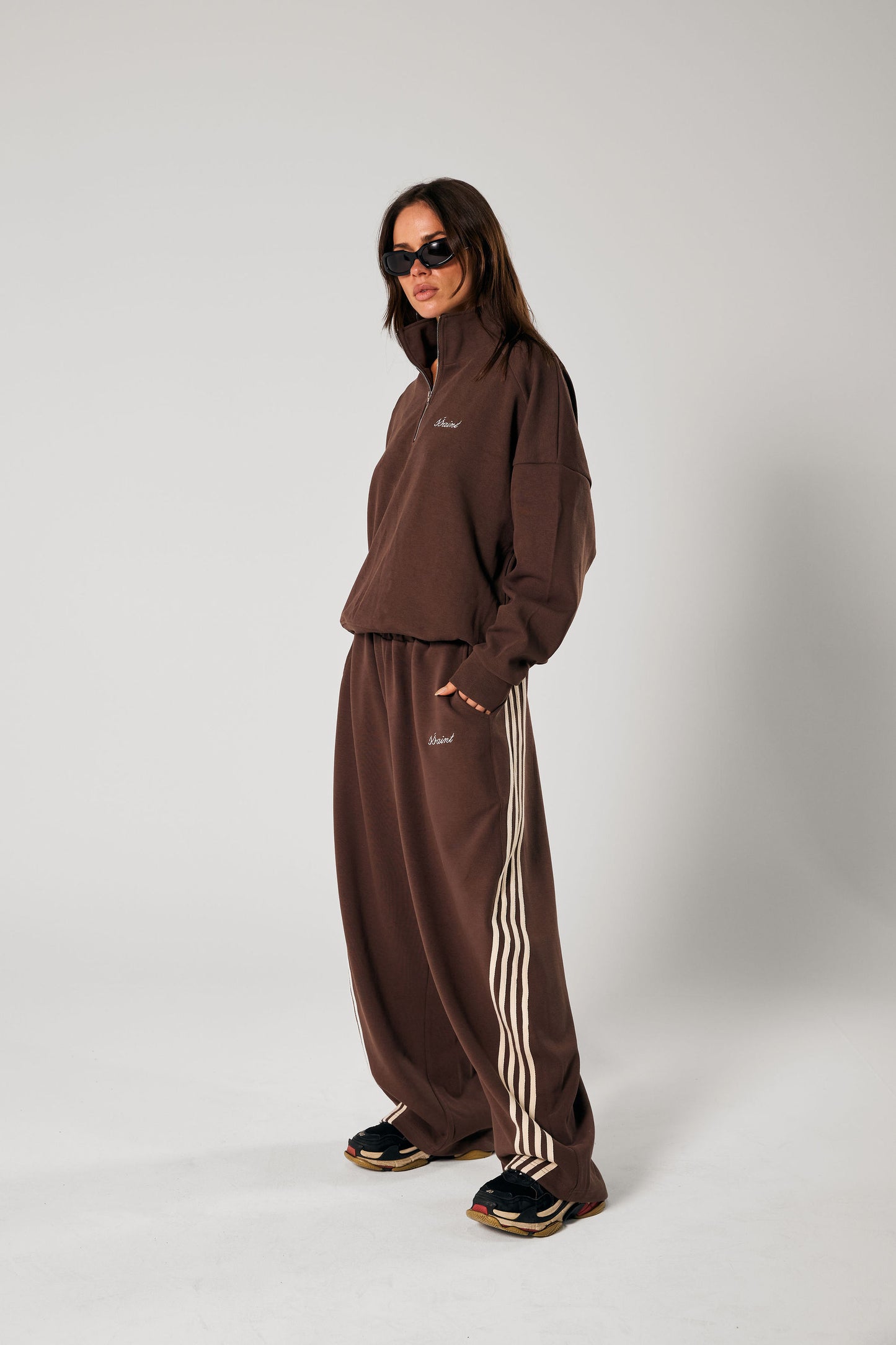 SŚAINT BARREL PANTS-Brown