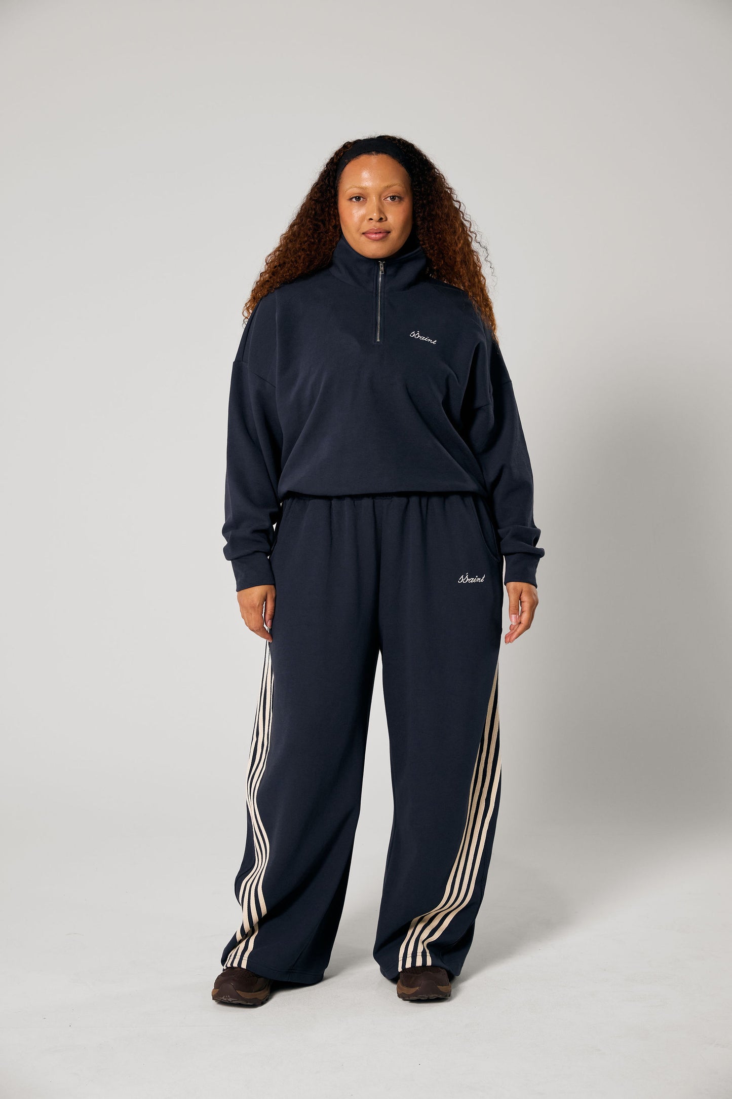 SŚAINT BARREL PANTS- Navy