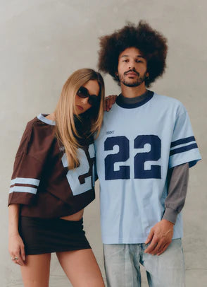 SSAINT 22 MOTION TEE - POWDER BLUE & ESPRESSO