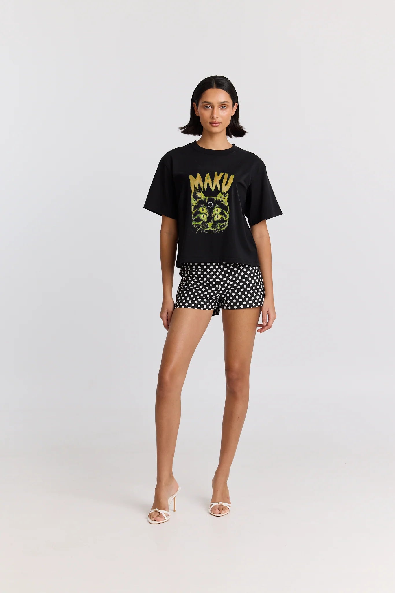 MAKU- SPACE CAT BOXY CROP TEE