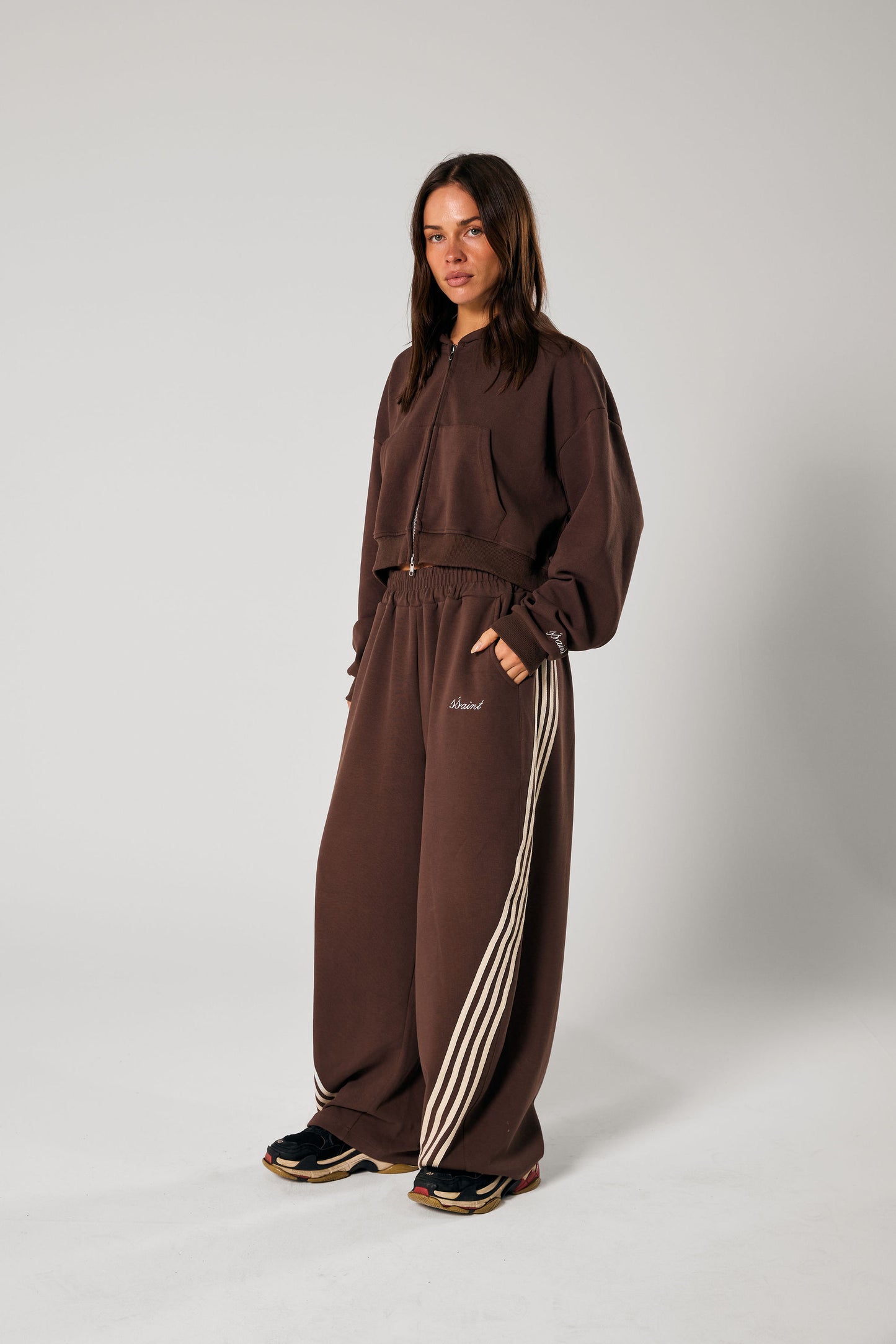SŚAINT BARREL PANTS-Brown