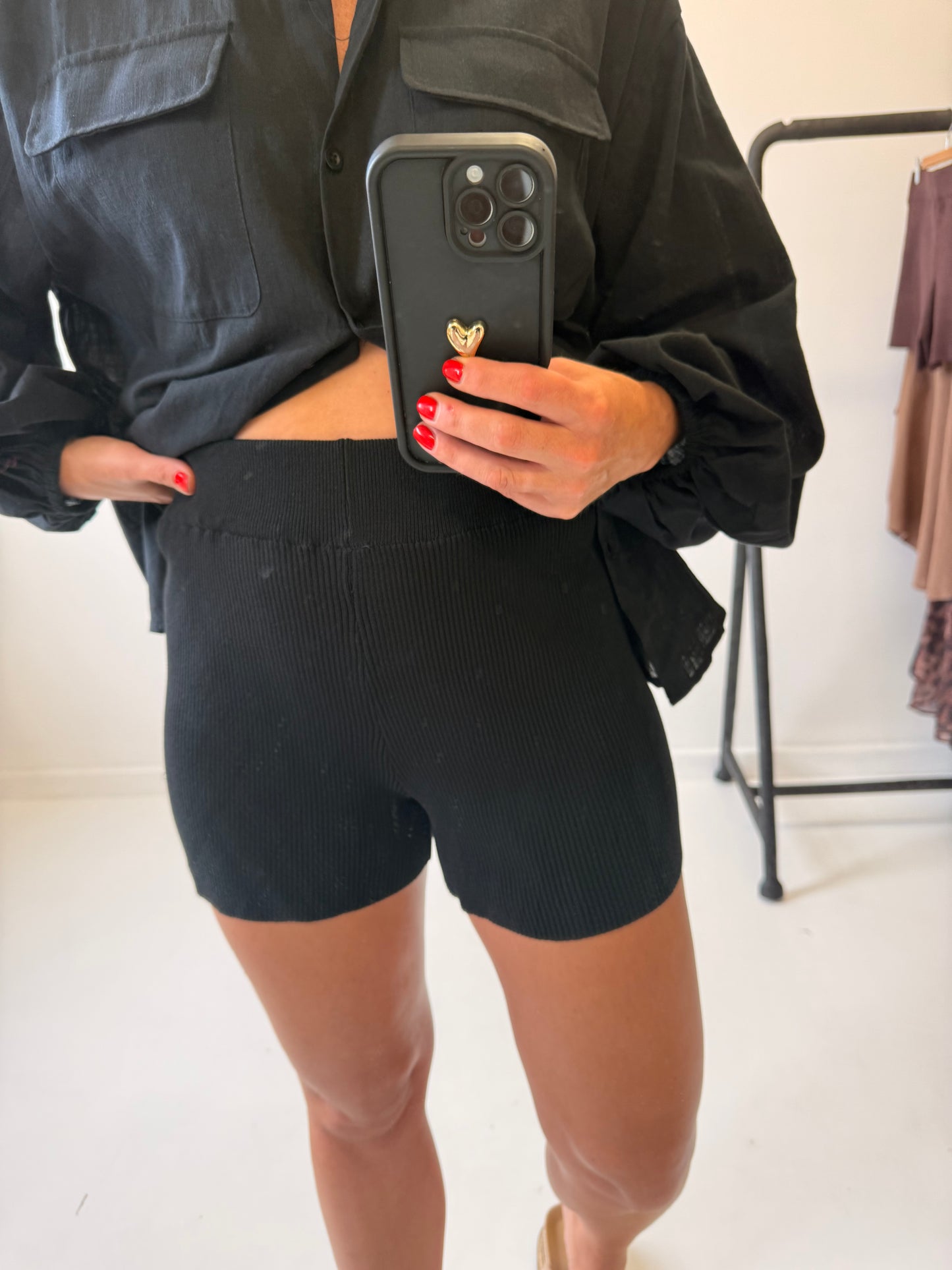 By Frankie / knit short- black