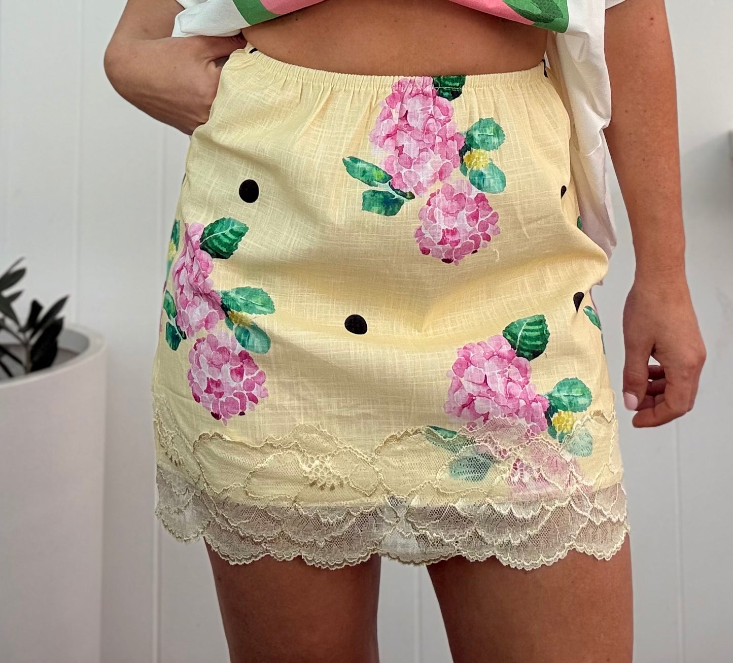 By Frankie/ Hydrangea Polka Lace Skirt