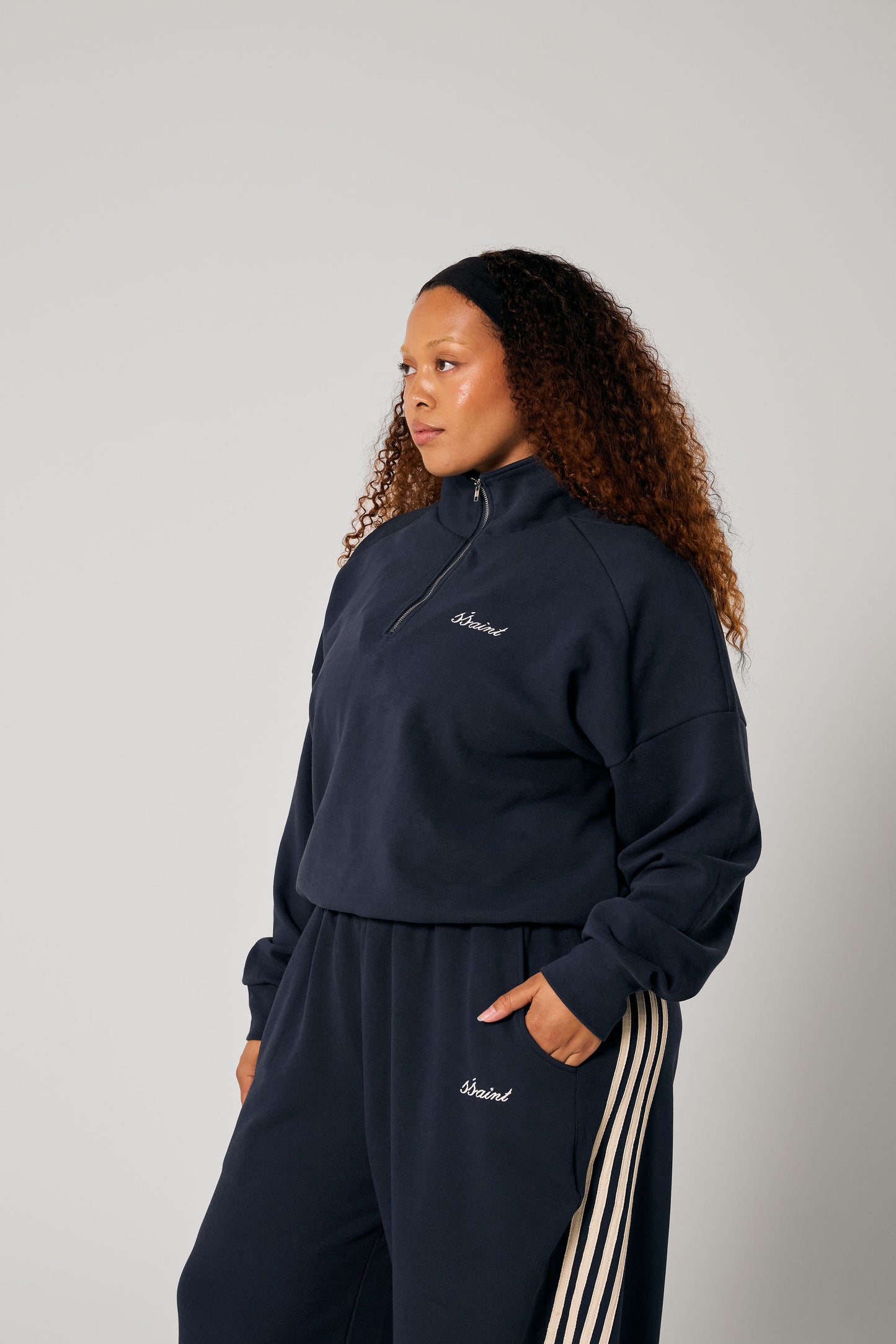 SŚAINT BARREL PANTS- Navy