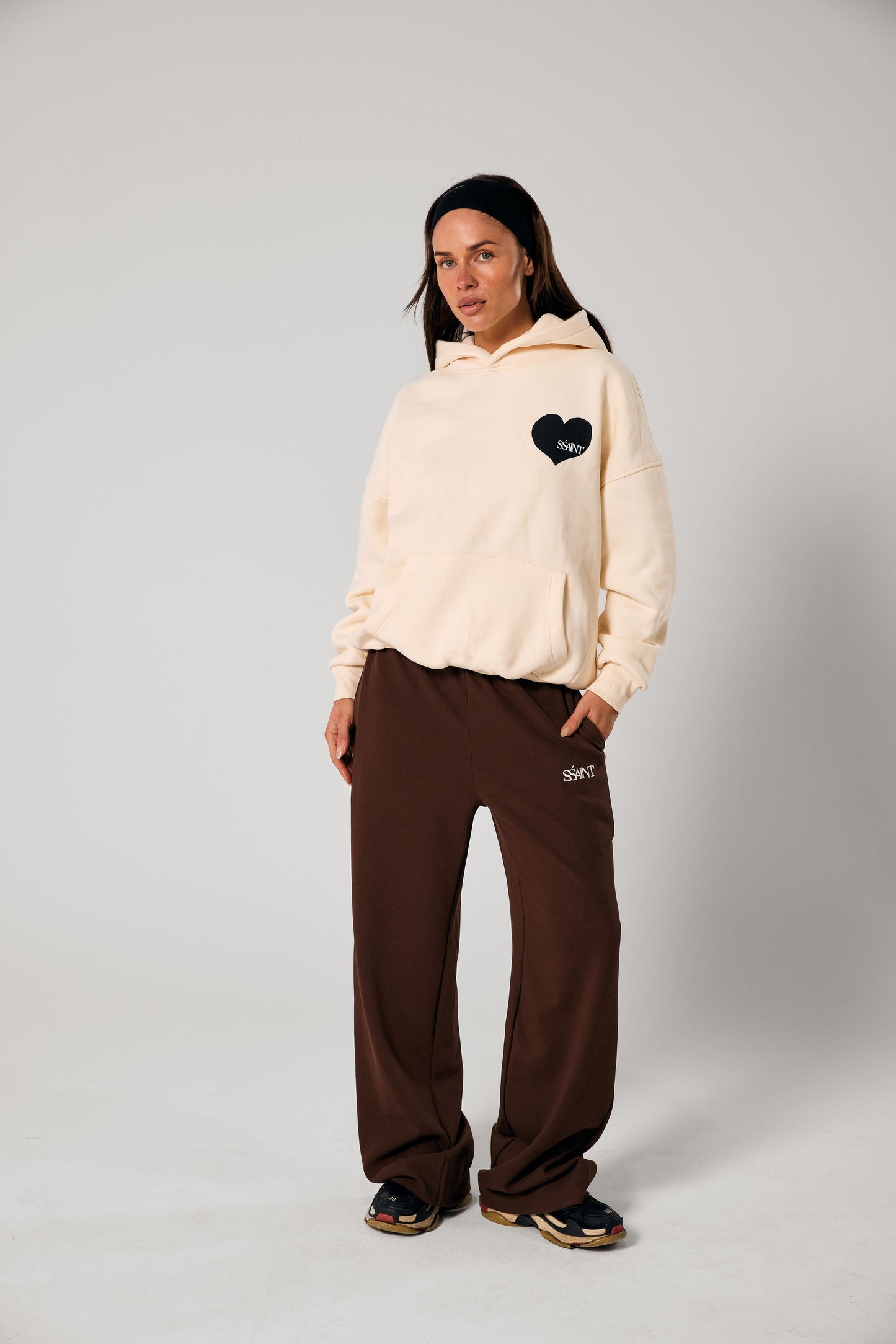 SŚAINT HEART HOODIE -Butter