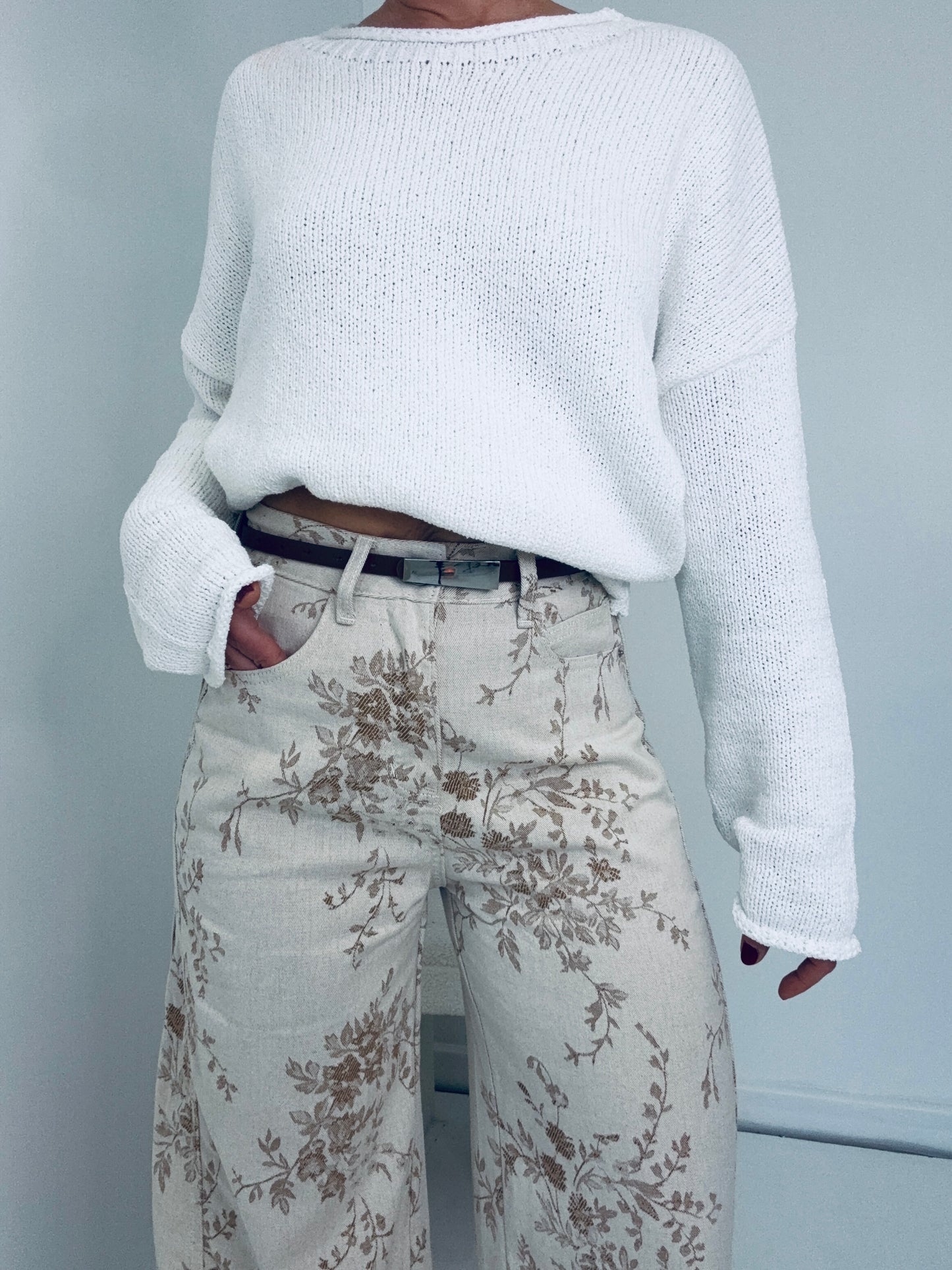 Aria draped knit- white