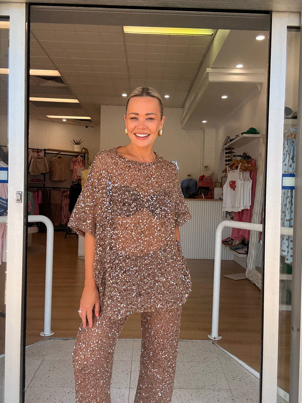 BACK IN STOCK By Frankie / Sequin Oversized Tee-Mocha