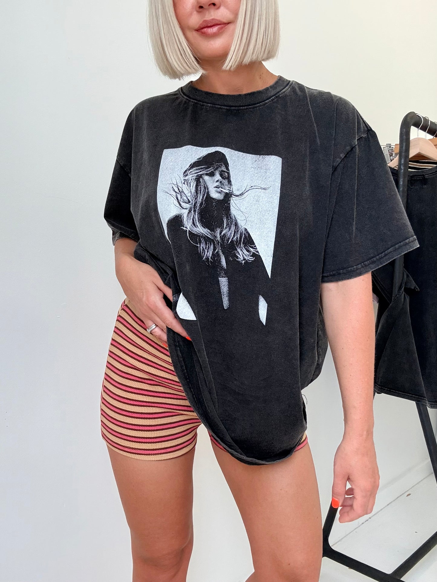 By Frankie/ Knit Short- Peach/Magenta ￼