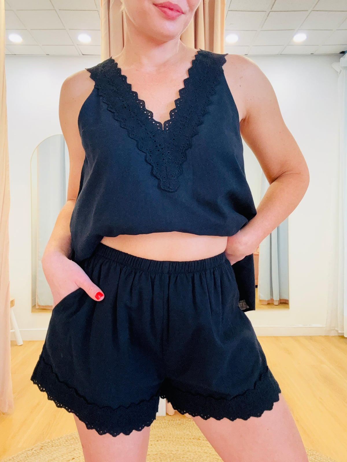 By Frankie/ Hazel Short- Black