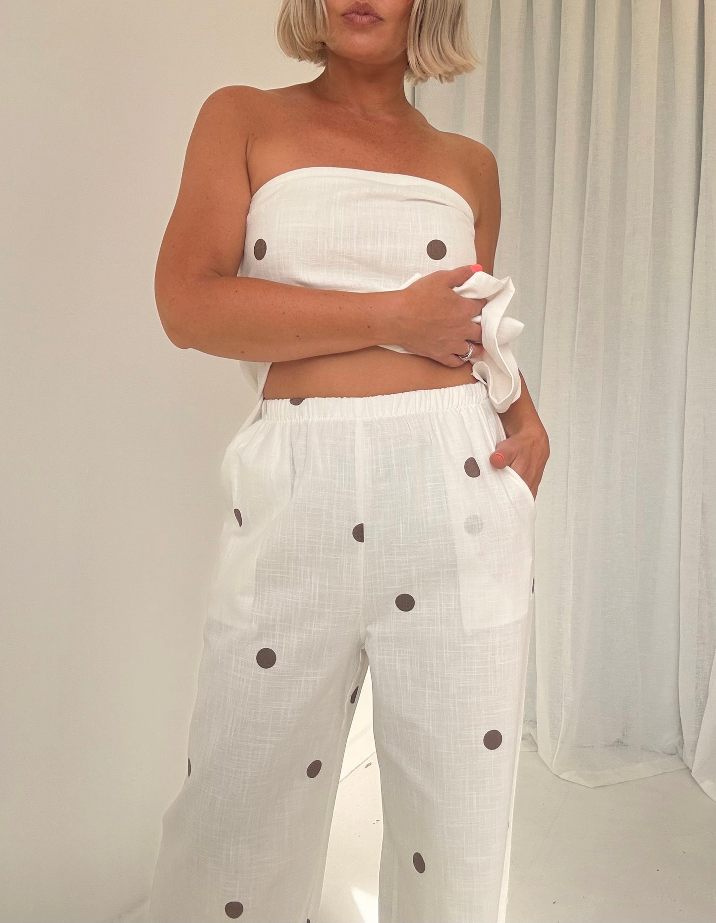 By Frankie/ Sophia Pant Set- White / Mocha