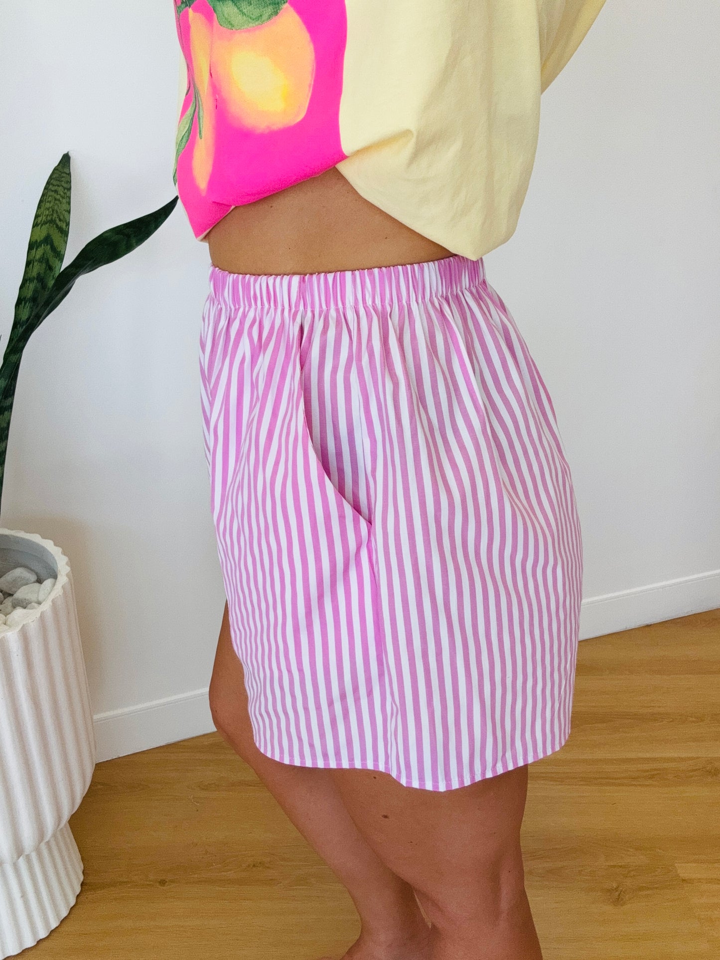 By Frankie / Bronte short- pink stripe