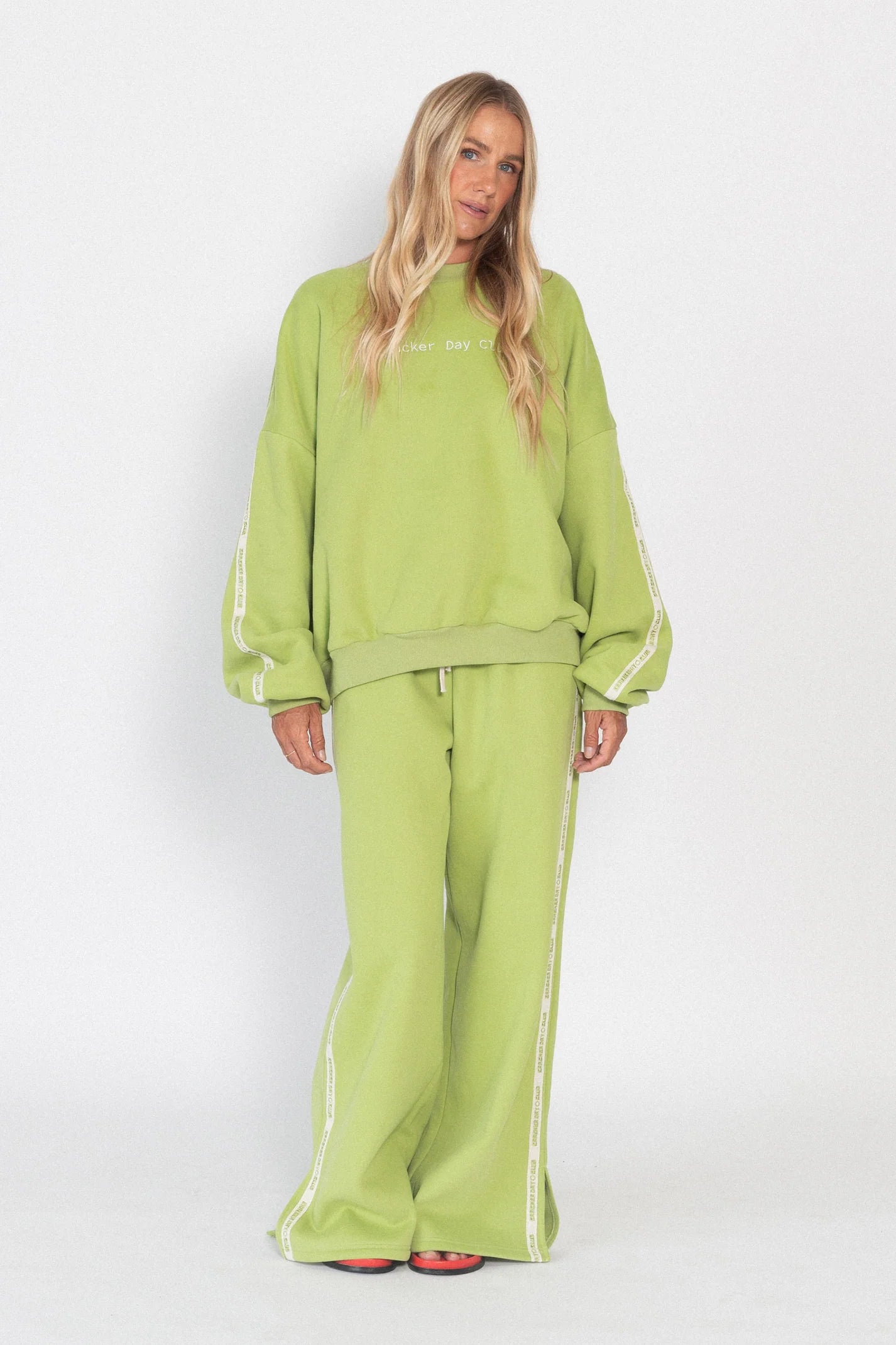 CRACKER DAY CLUB- CLOUD RACER SWEATER - HONEYDEW