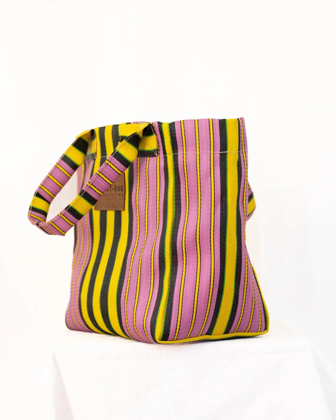 SAINT RUE 22- Shoulder Bag Tropicana