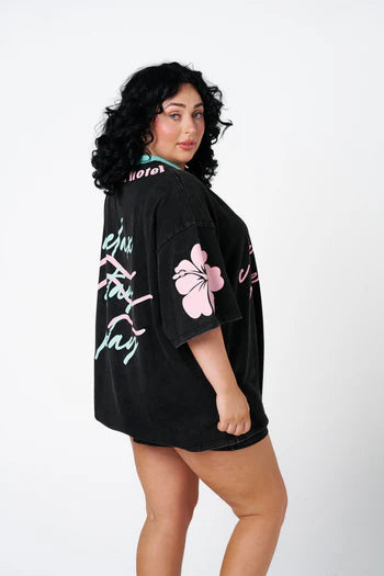 HIBISCUS HOTEL- Late Checkout Tee