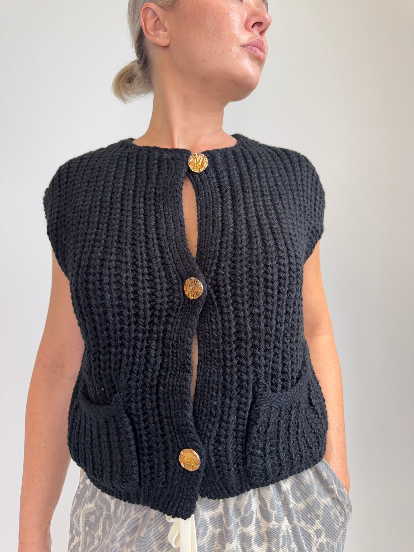 By Frankie / Knit Vest