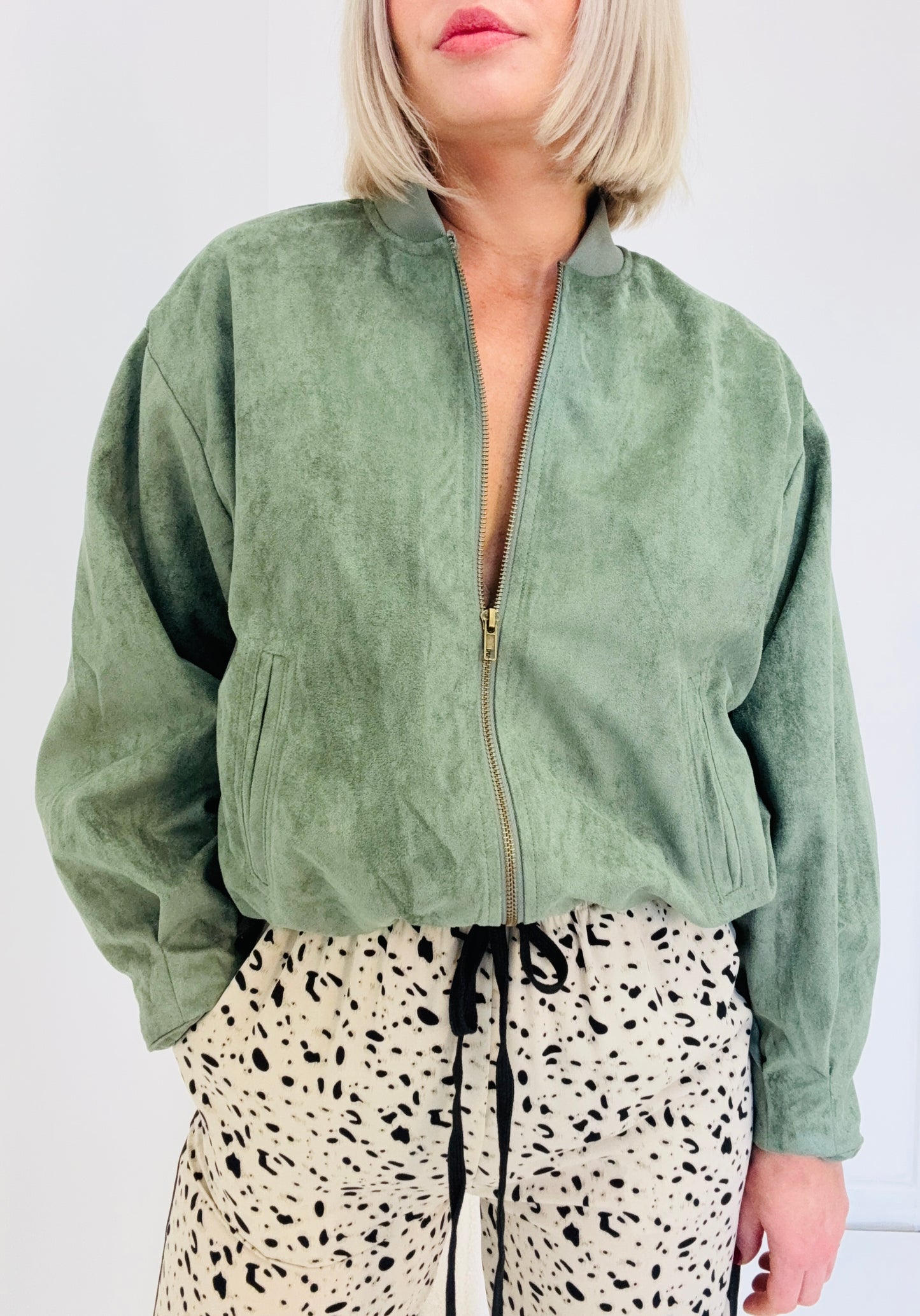 Luna Suede Bomber- Olive