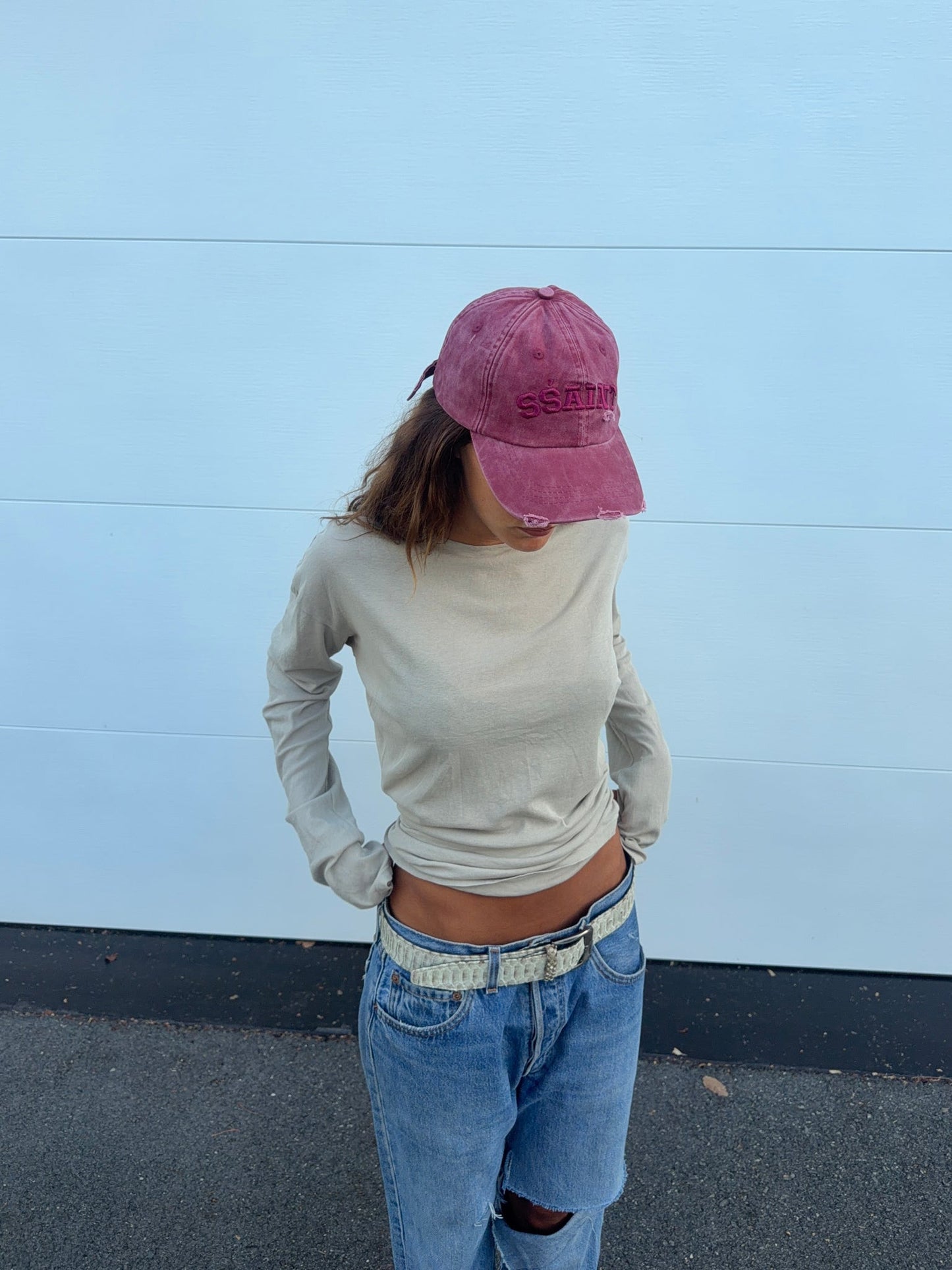 SŚAINT- SŚAINT LOGO CAP - CHERRY