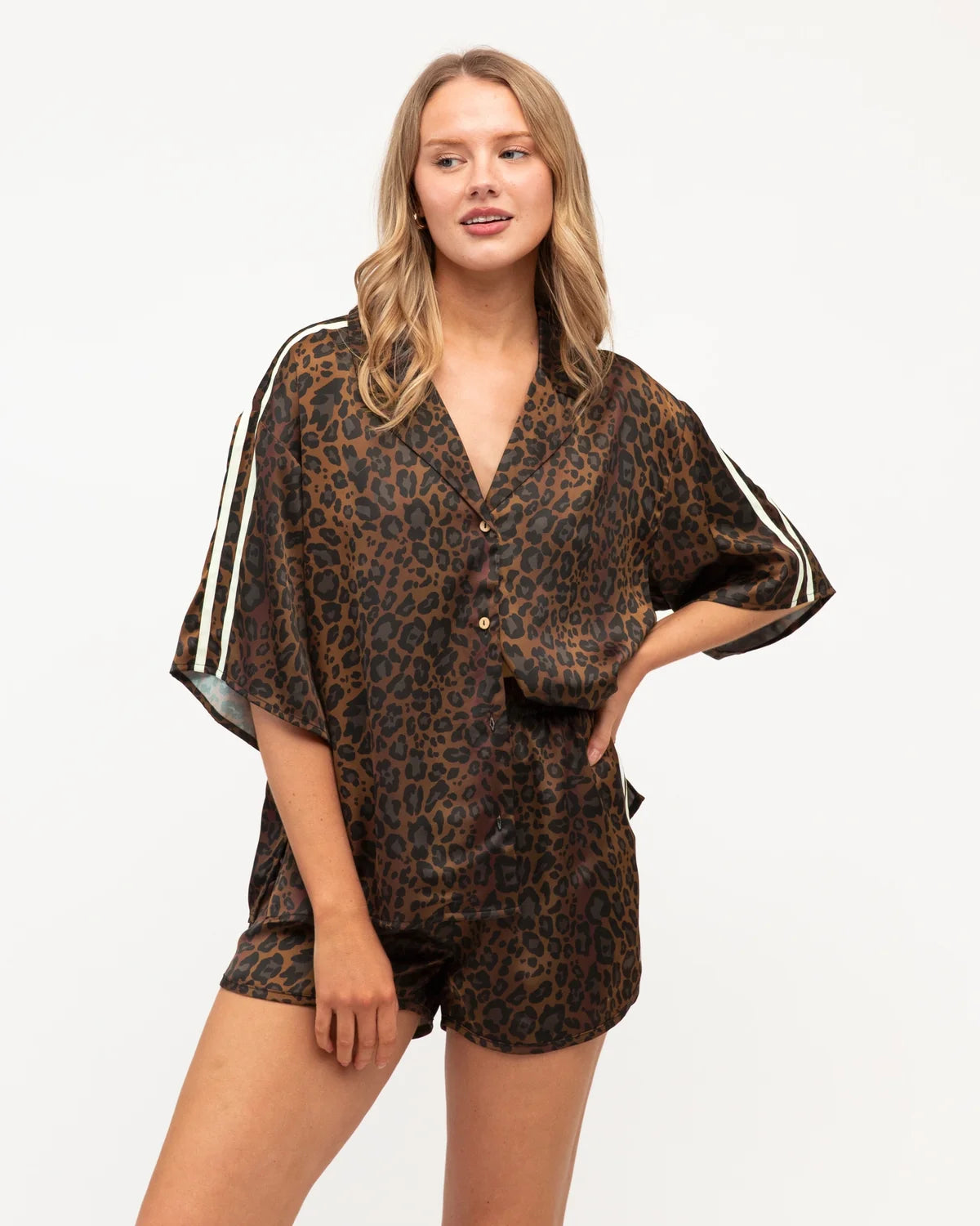 MORDERN SAFARI SHORT