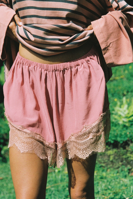 CIAO CIAO/ UNWIND LACE TRIM SHORTS