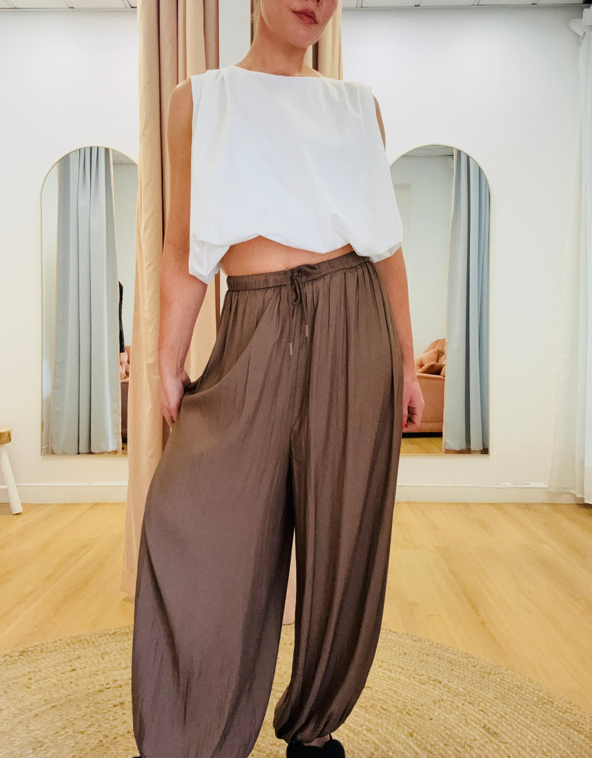 Luca Balloon Pant- Mocha