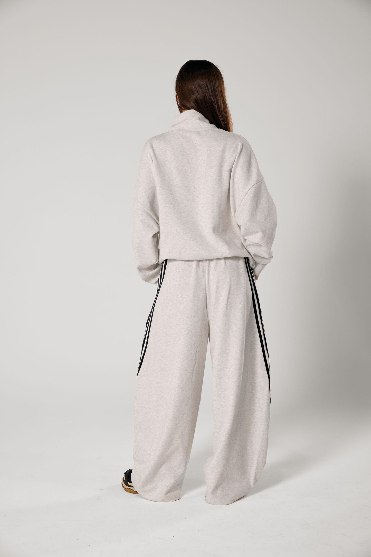 SŚAINT BARREL PANTS- Grey