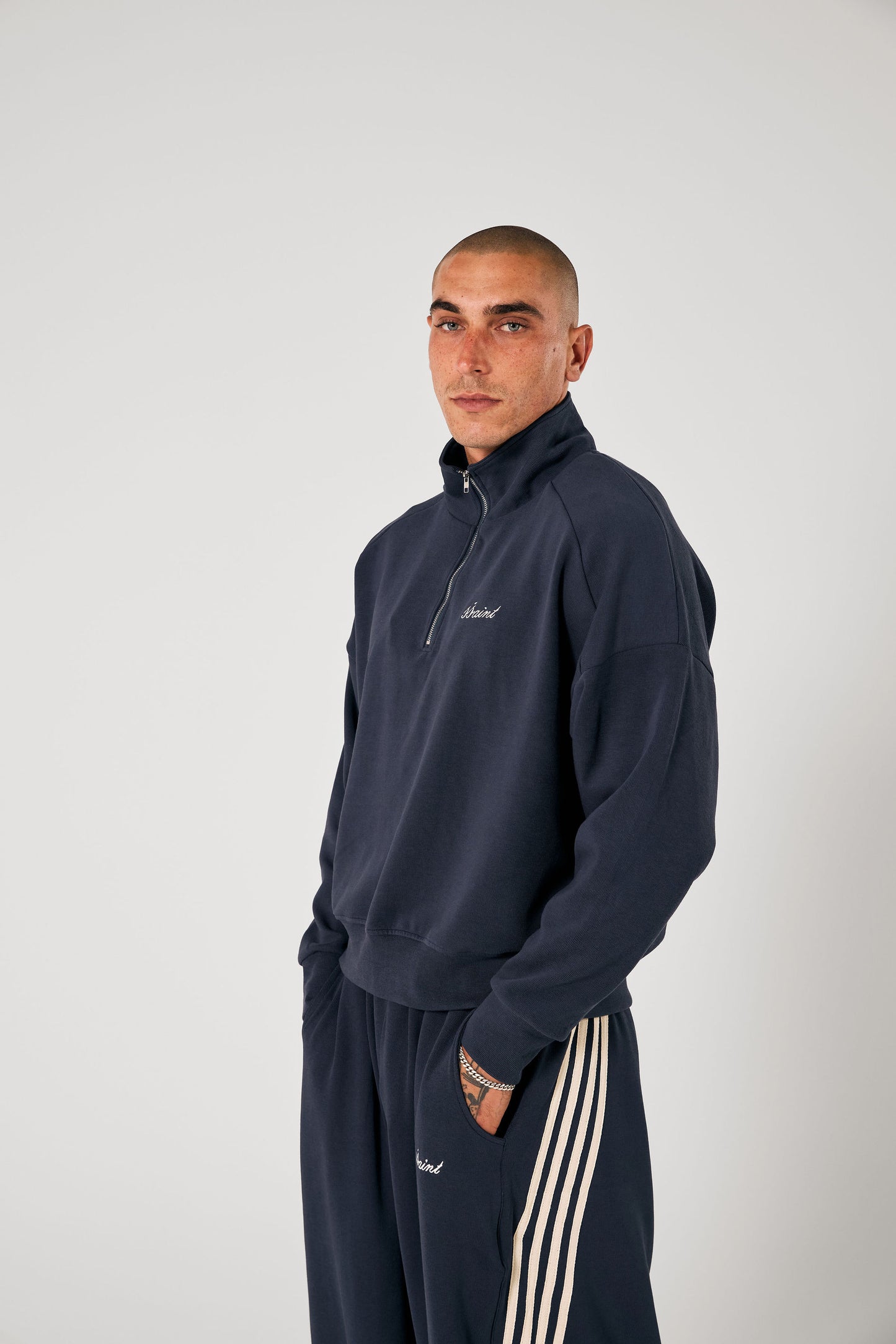 SŚAINT BARREL PANTS- Navy