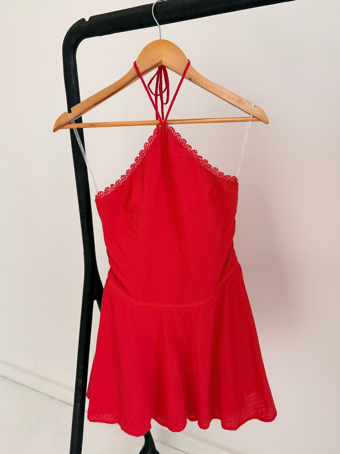 LULU HALTER DRESS- RED