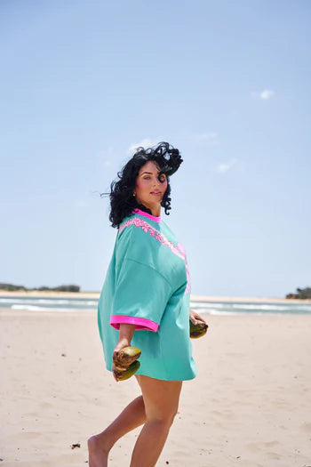 HIBISCUS HOTEL- Lost in Paradise tee