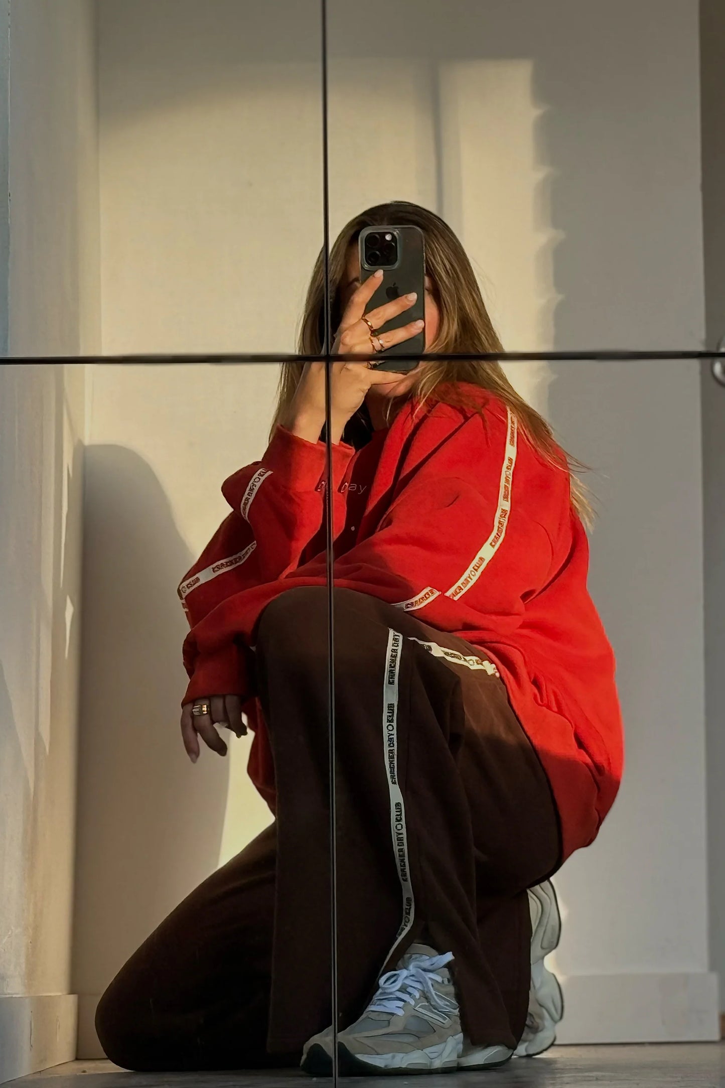 CLOUD RACER SWEATER - RED