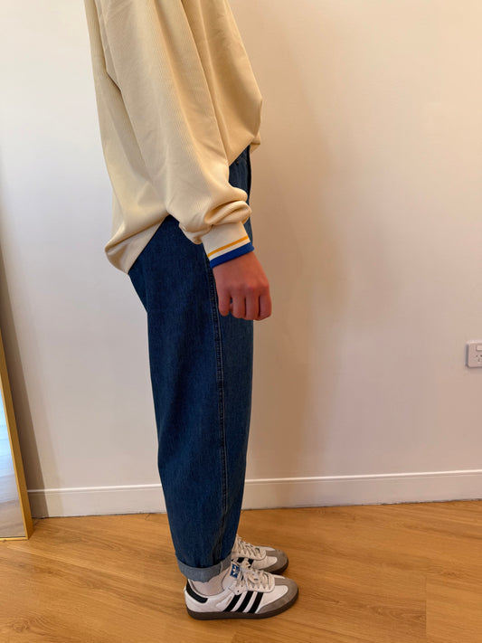Cropped barrel denim