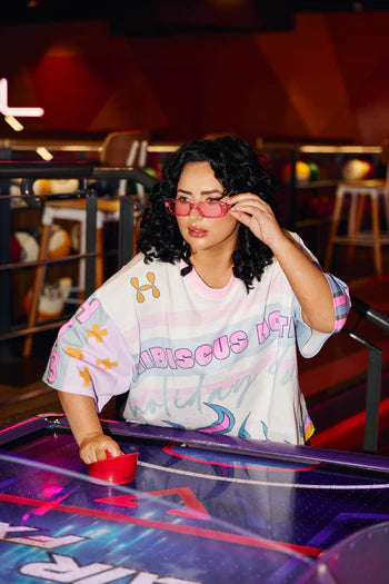 HIBISCUS HOTEL- Hot Days Cool Nights Tee