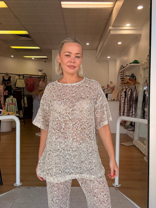 BACK IN STOCK By Frankie/ Sparkle Oversized Top-Cream