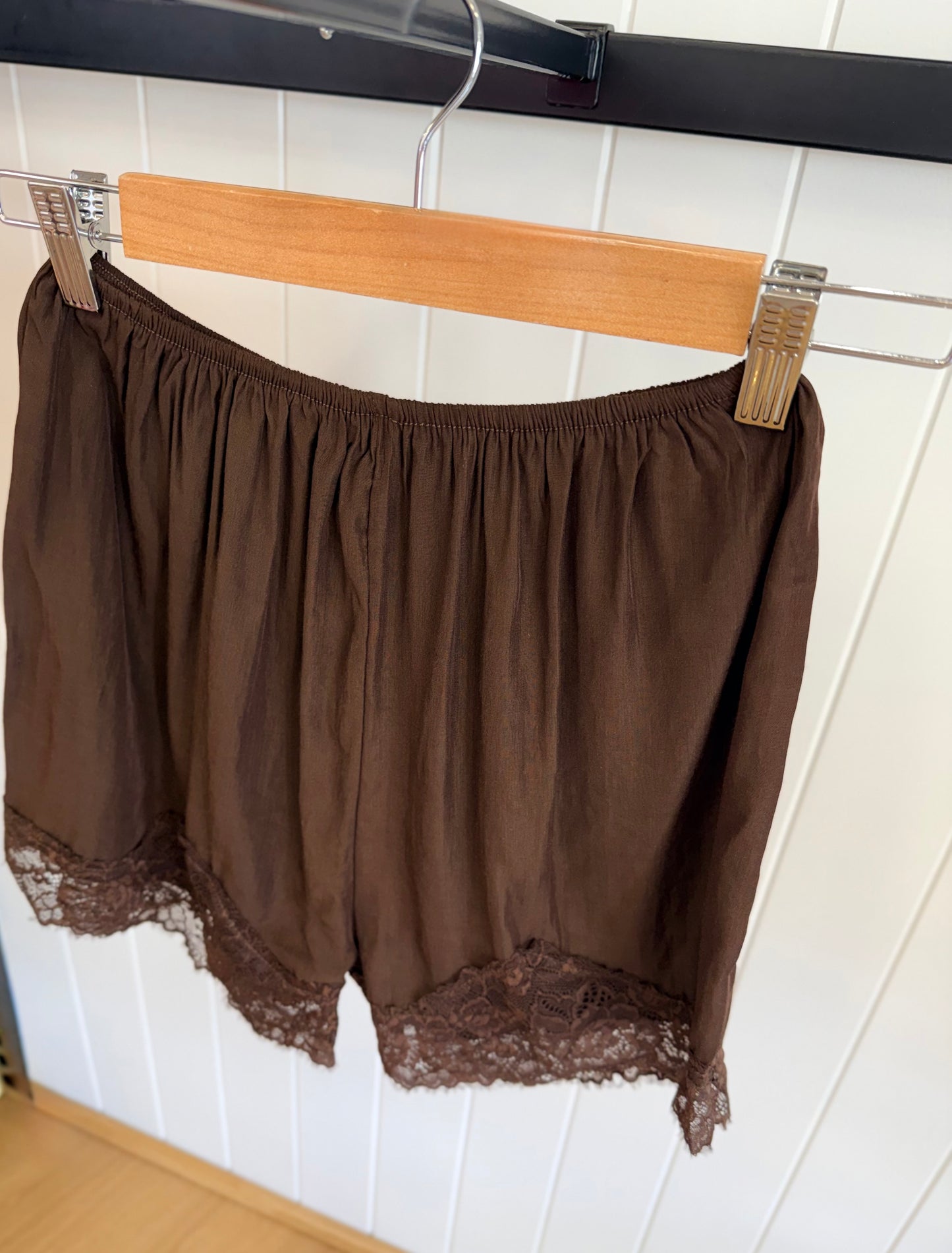Sophia Lace Short-Chocolate