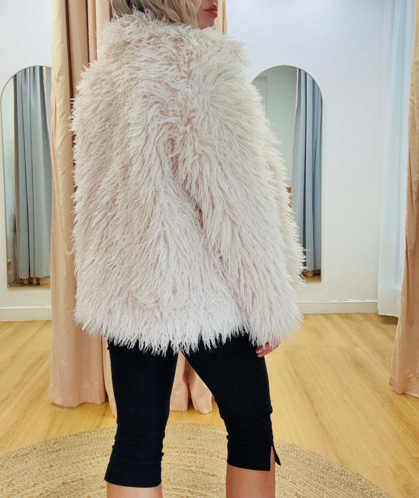 Madison Faux Fur Jacket- Cream