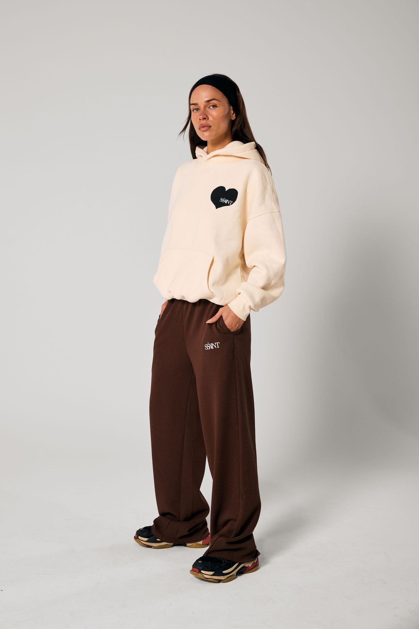 SŚAINT HEART HOODIE -Butter