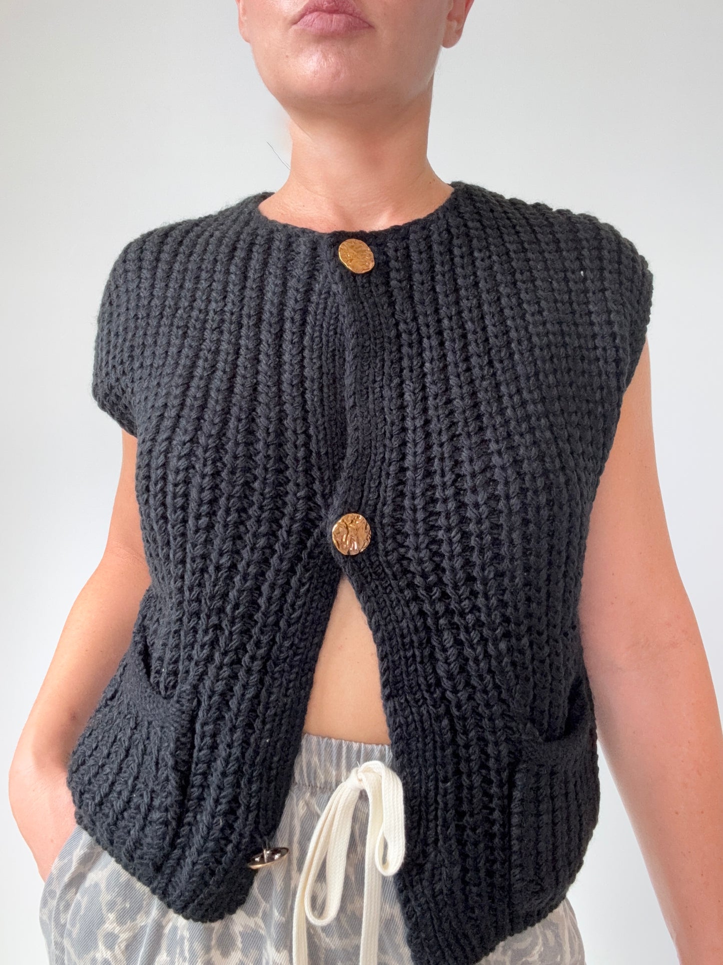 By Frankie / Knit Vest