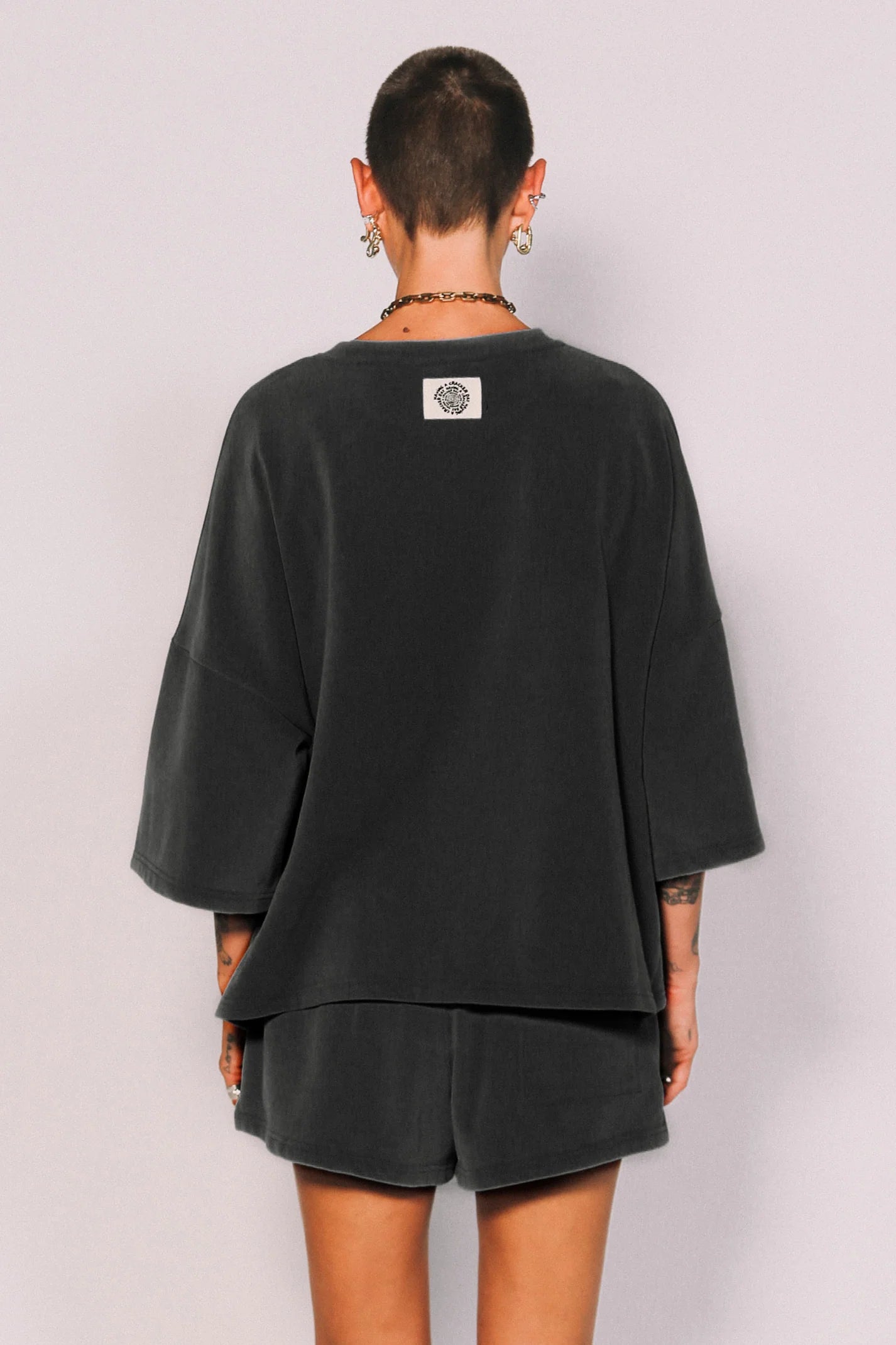 CRACKER DAY- BASIC TEE - BLACK