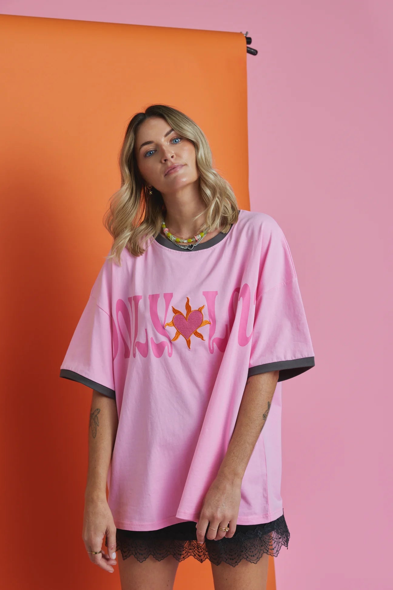 ONLY LOVERS LEFT-ONLY LOVE TEE ~ PINK
