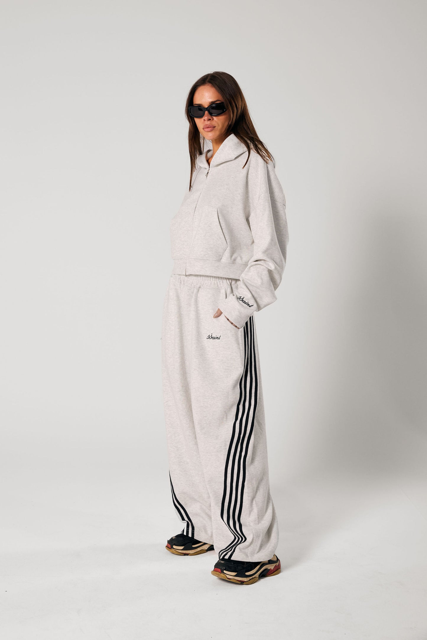 SŚAINT BARREL PANTS- Grey