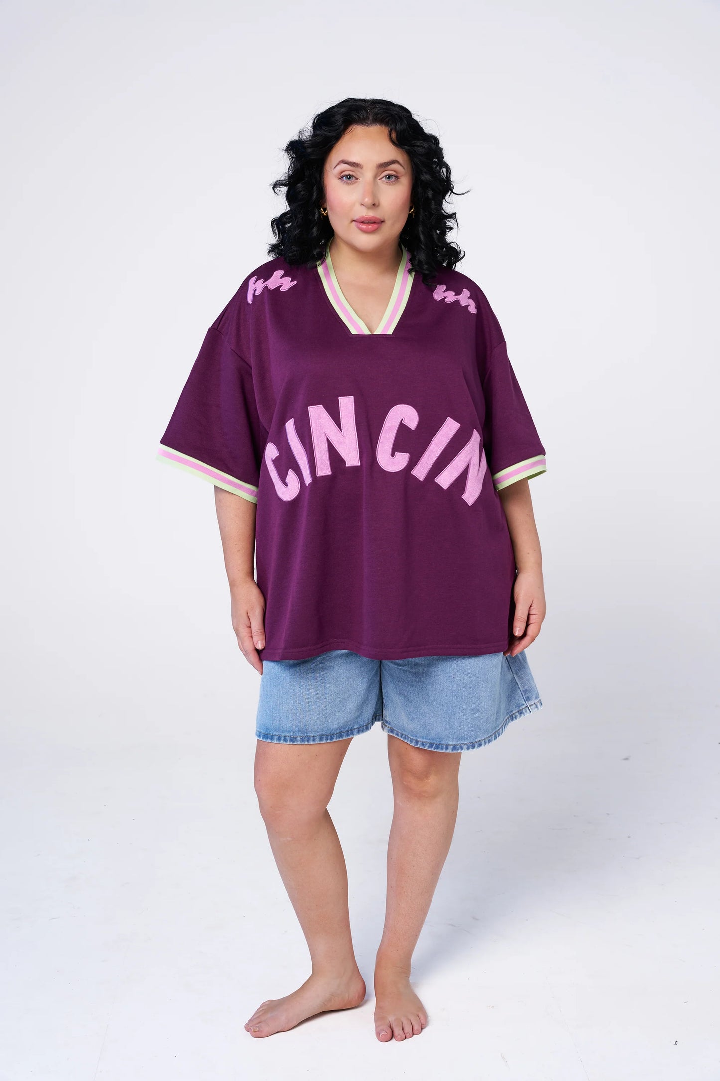 HIBISCUS HOTEL- CIN CIN TEE