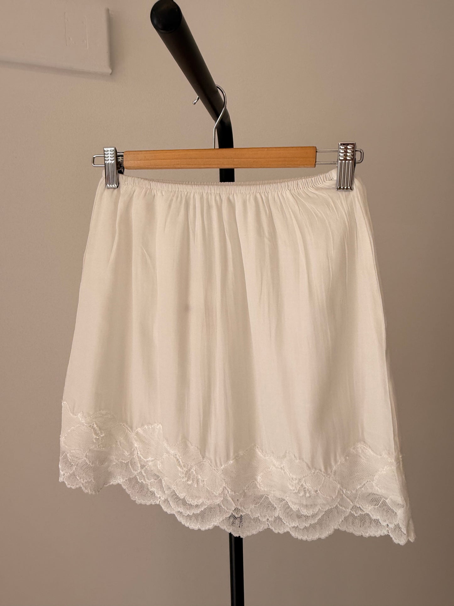By Frankie/ Lace Skirt- White