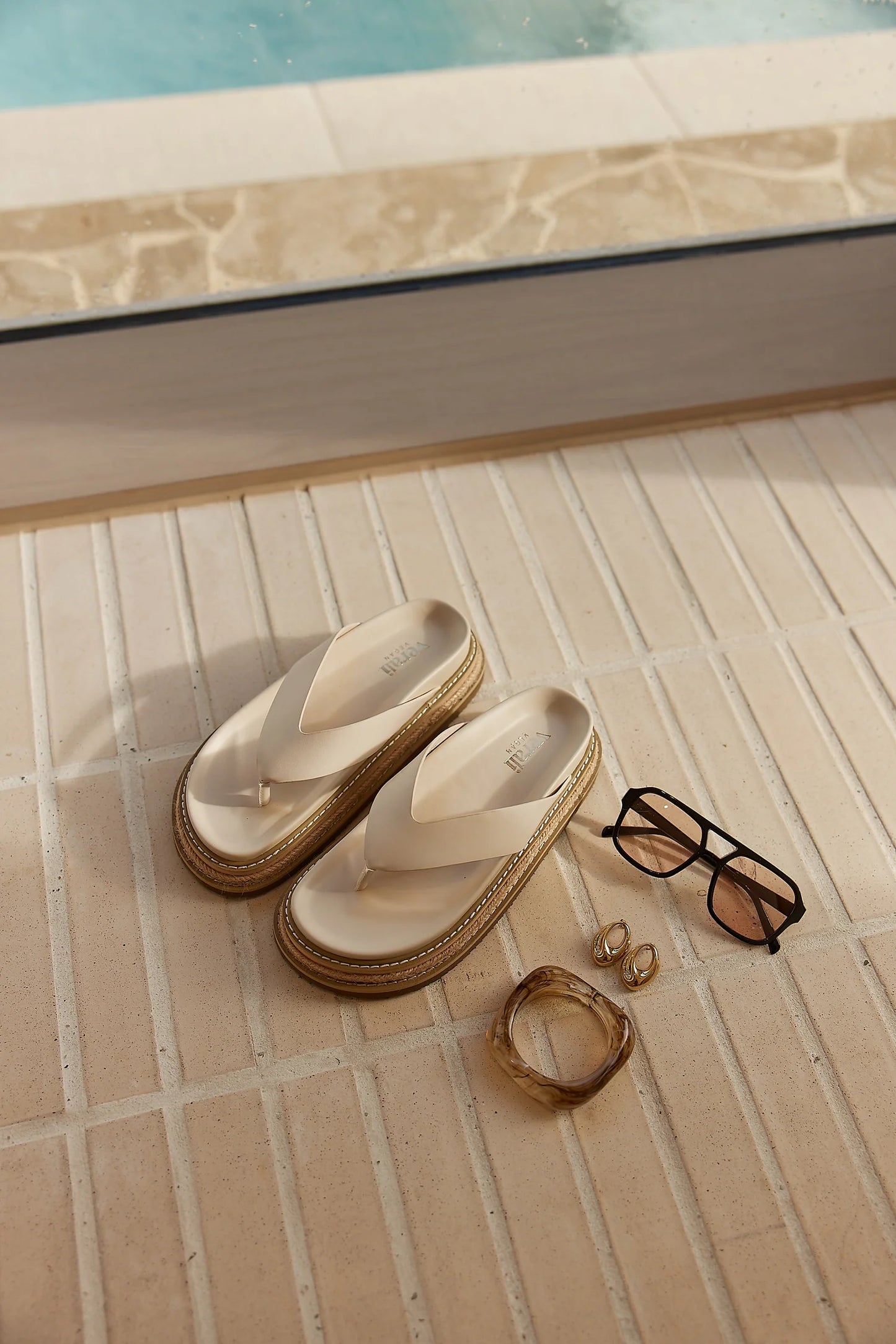 THEO PLATFORM THONGS - BONE WHITE