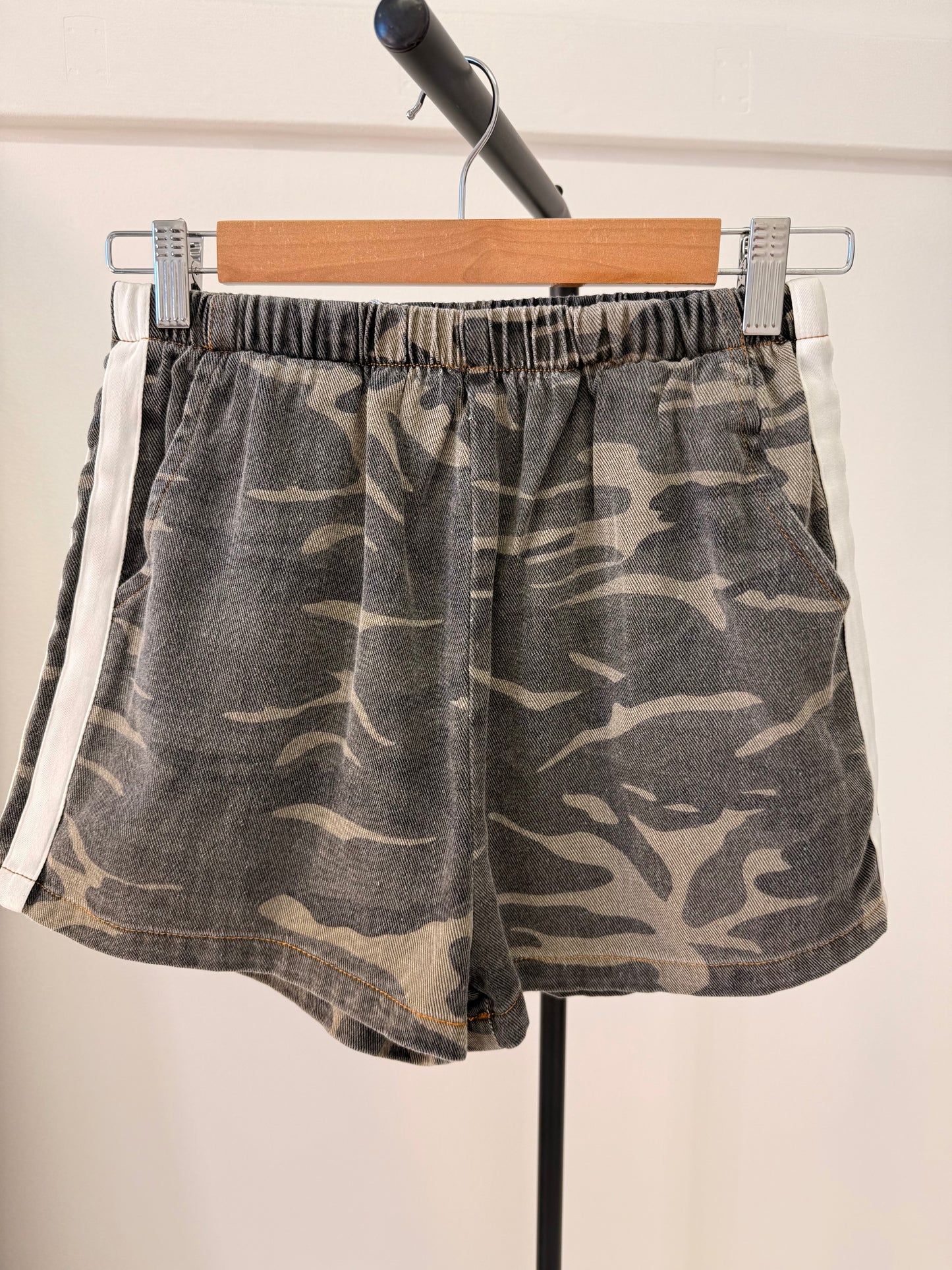 By Frankie/ Camo-White Racer Short