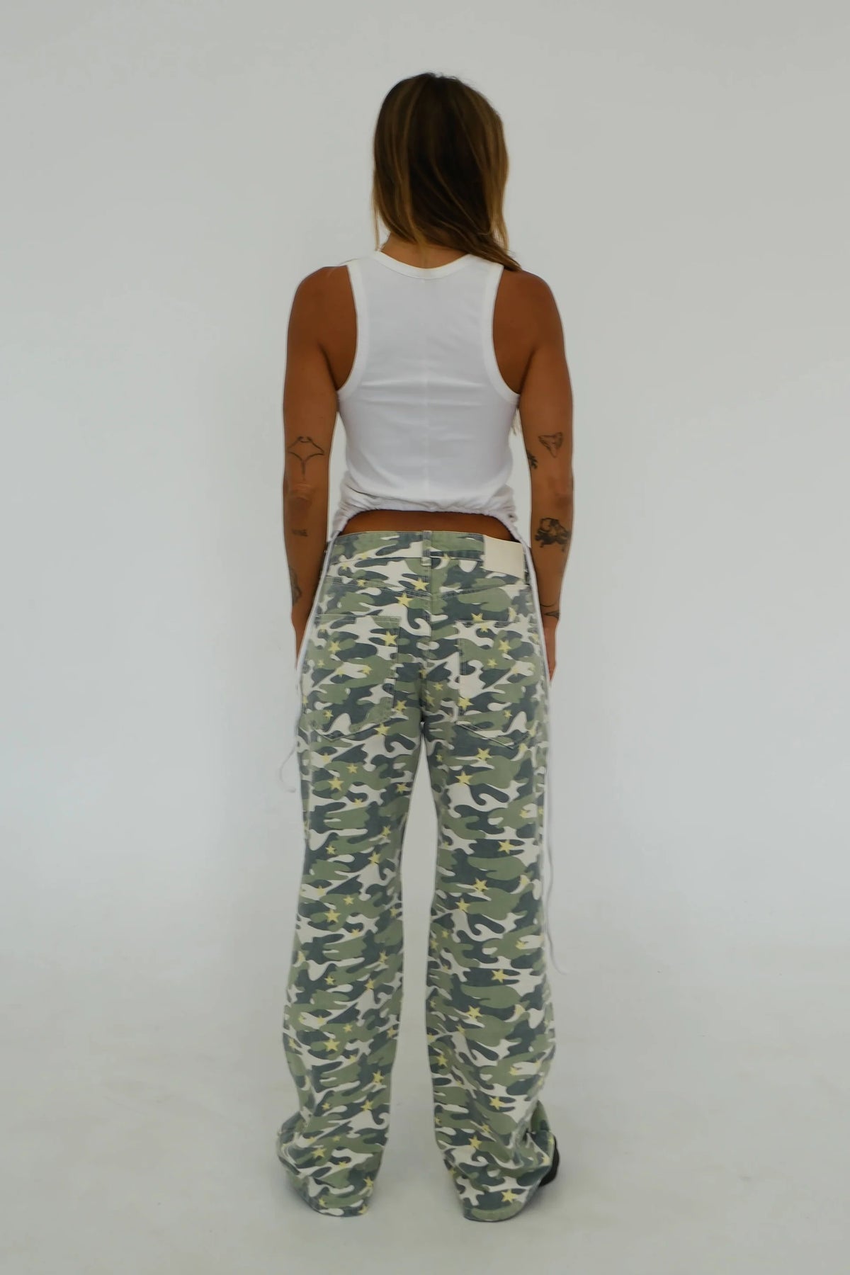 BY BILLIE/ BAGGY JEAN - CAMO STAR