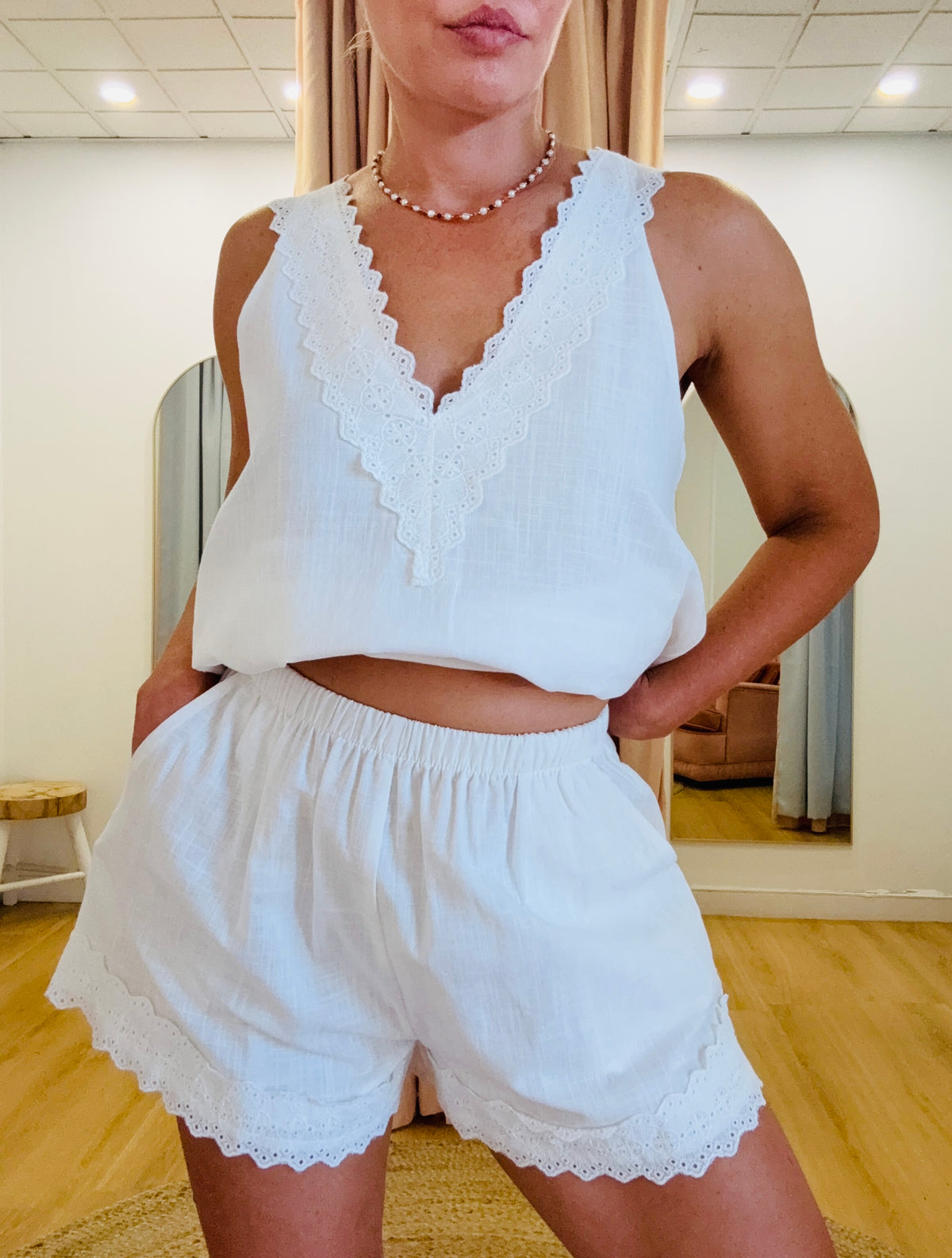 By Frankie/ Hazel Short- White