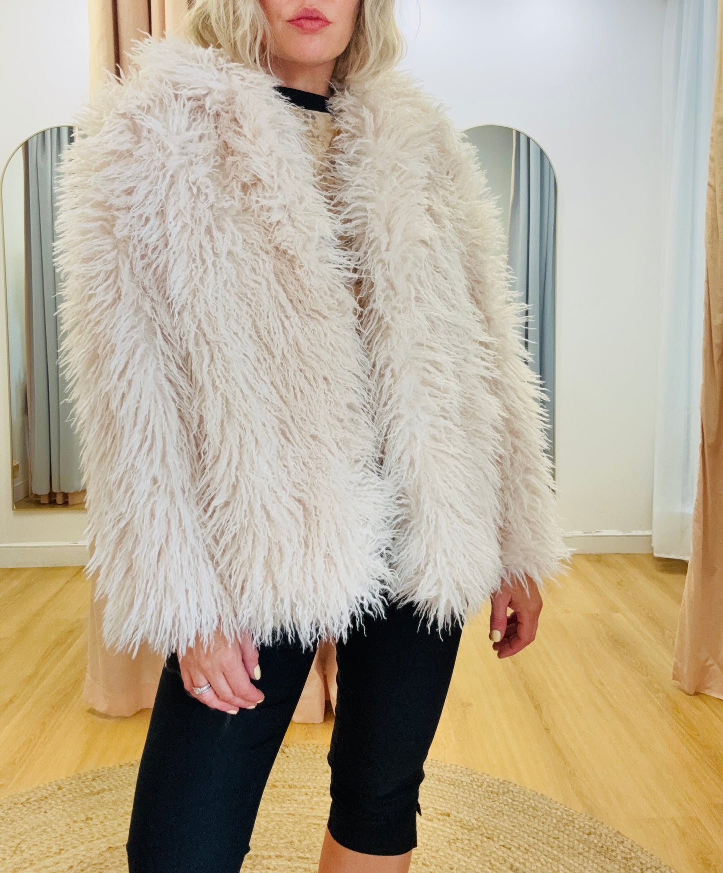Madison Faux Fur Jacket- Cream