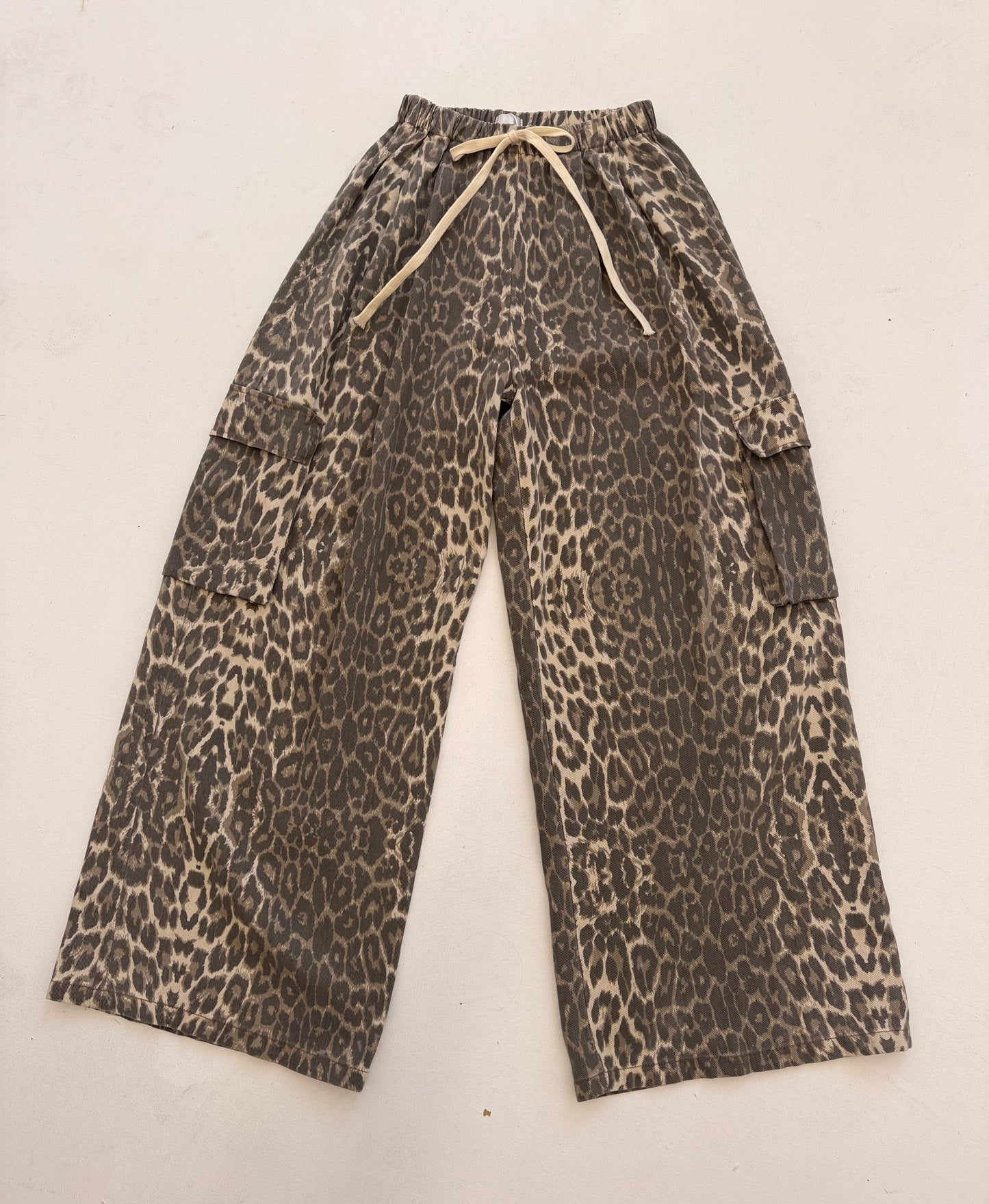 Leopard wide leg Cargo
