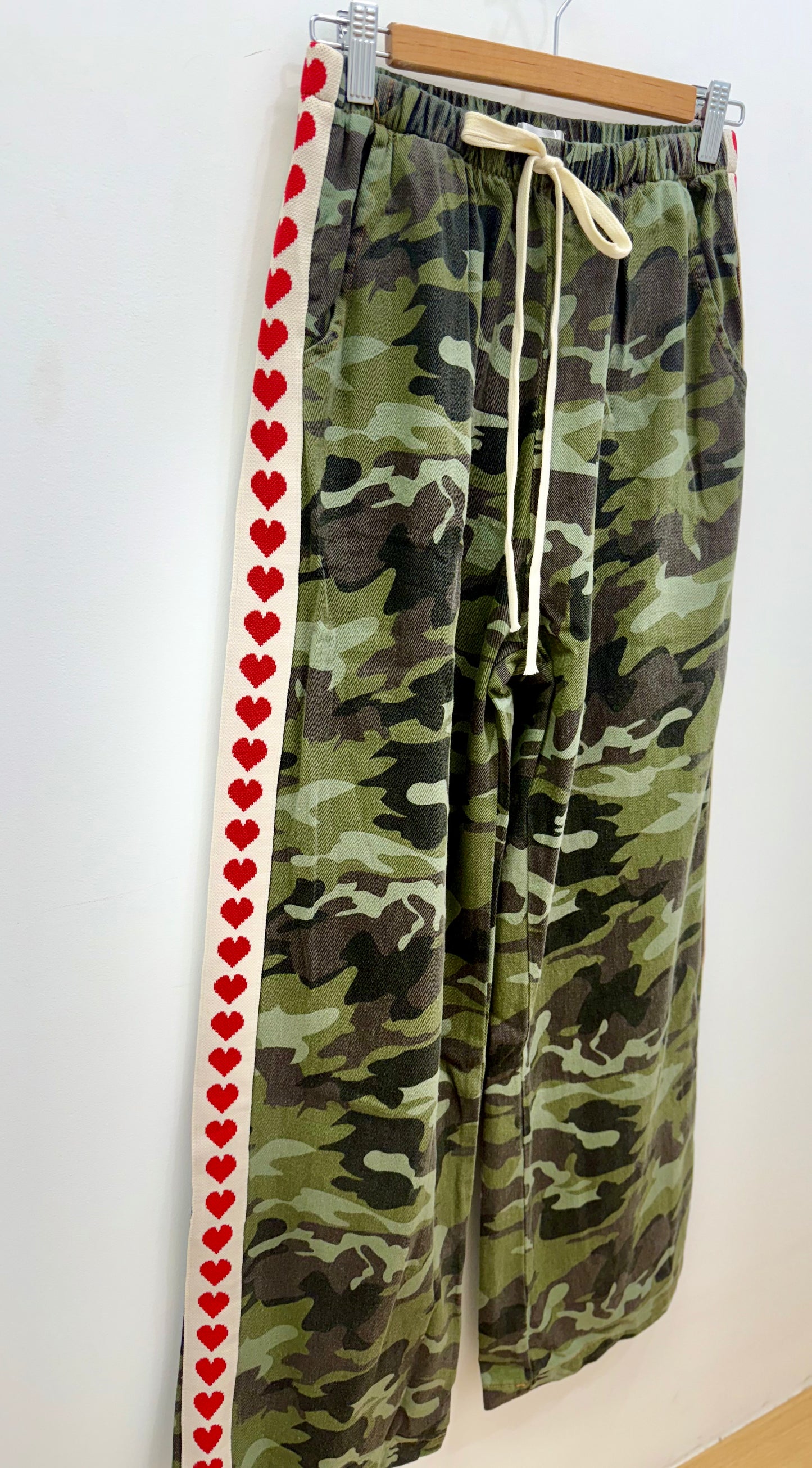 Camo Heart Racer- Army Green