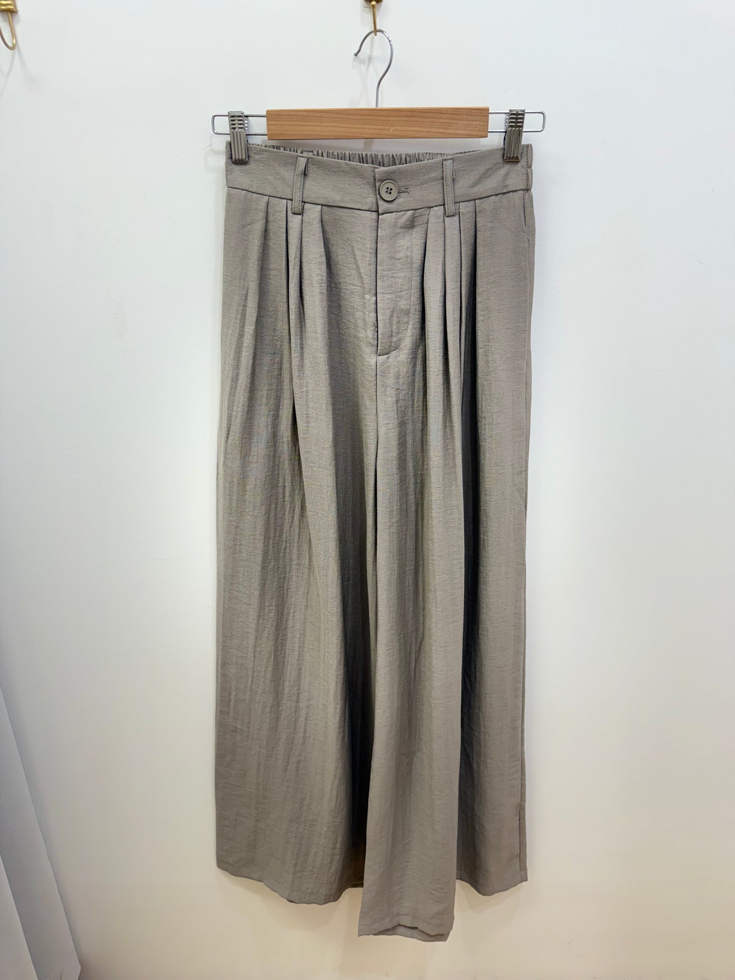 Soho Pant/ Ruffle Hem wide leg