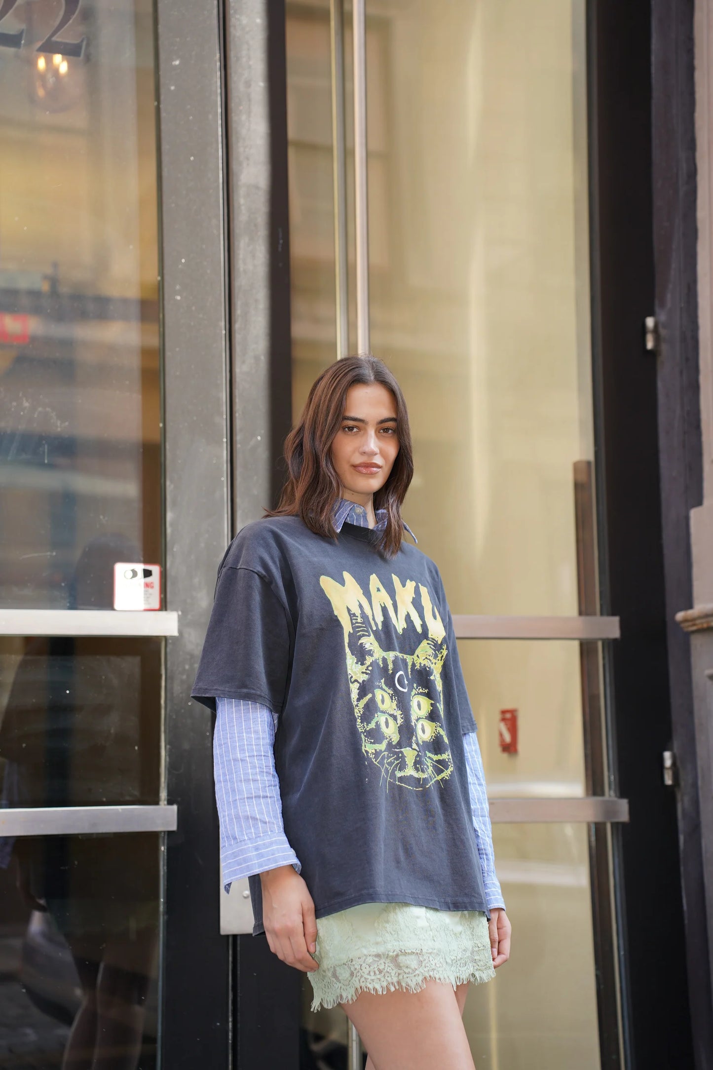 MAKU- SPACE CAT OVERSIZE SNOW WASH TEE